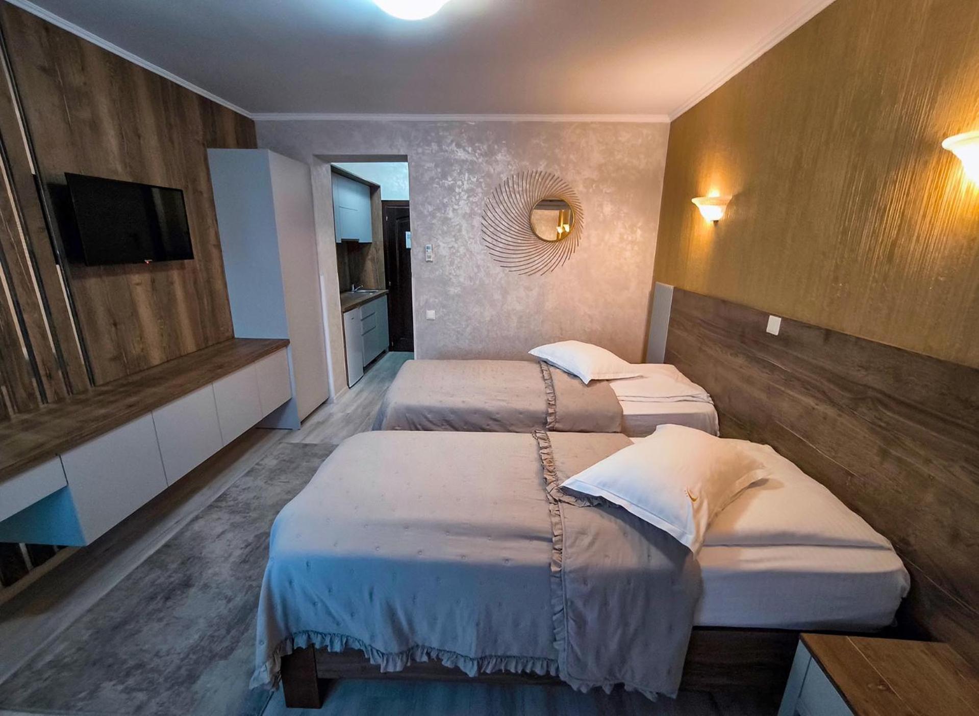 Hotel Dorobanti Iasi Exteriör bild