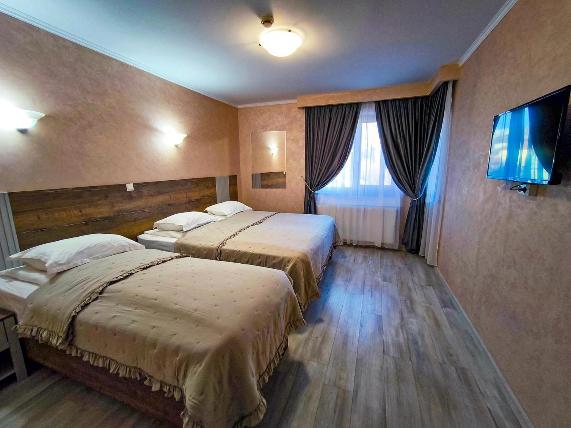 Hotel Dorobanti Iasi Exteriör bild